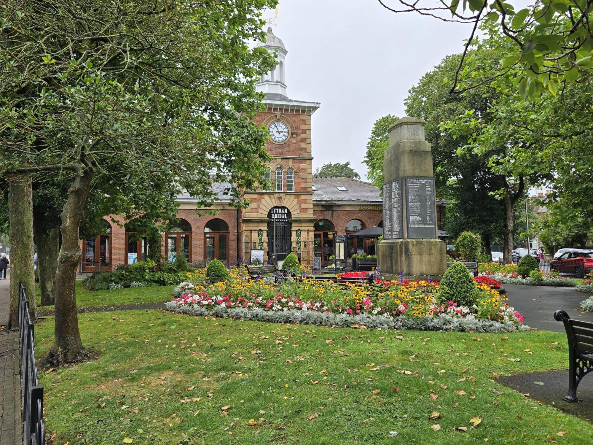 Windmill House Lytham Apartment ลิธึม เซนต์ แอนน์ส ภายนอก รูปภาพ